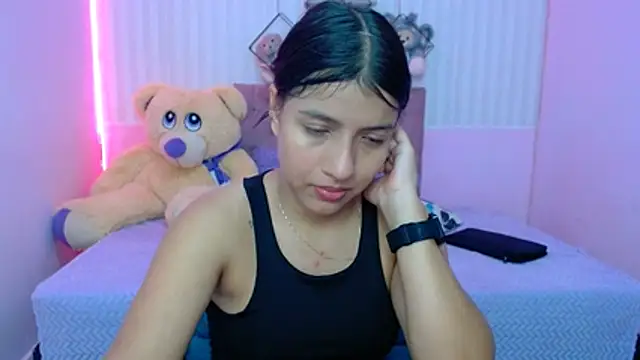 zara cute online show from 11-28-25, 04:53