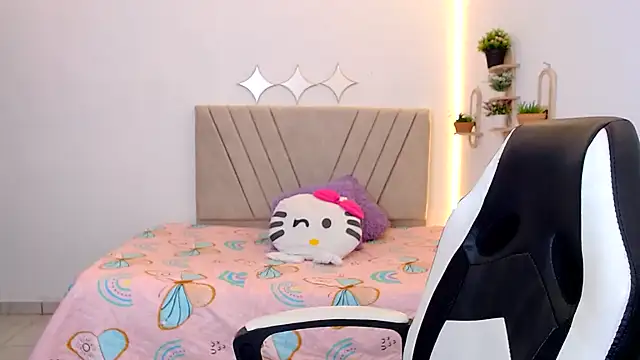 Snapshot of zara_cute chatting on 06-16-26, 12:08 zara cute online show from 06-16-26, 12:08
