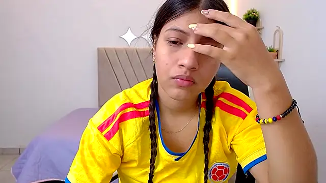 Snapshot of zara_cute chatting on 06-27-26, 12:10 zara cute online show from 06-27-26, 12:10