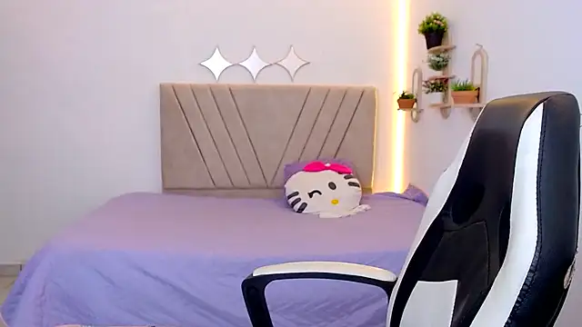 Snapshot of zara_cute chatting on 07-01-26, 12:07 zara cute online show from 07-01-26, 12:07
