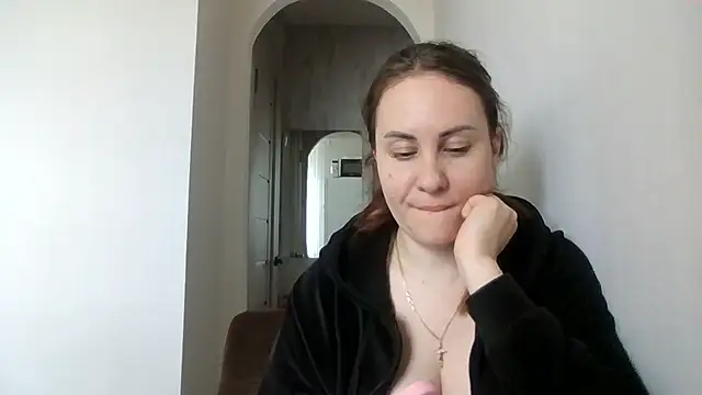 Snapshot of MeadowEyes chatting on 04-30-26, 07:58 MeadowEyes online show from 04-30-26, 07:58