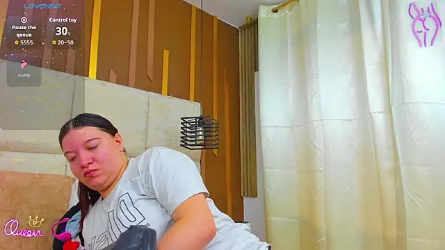 AmbarGills online show from 04-17-26, 01:03