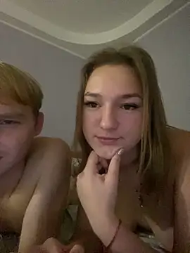 Snapshot of Dabi_002 chatting on 10-10-25, 12:53 Dabi 002 online show from 10-10-25, 12:53