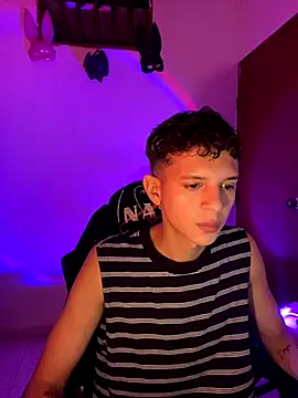 Snapshot of tylernova chatting on 10-17-25, 03:31 tylernova online show from 10-17-25, 03:31