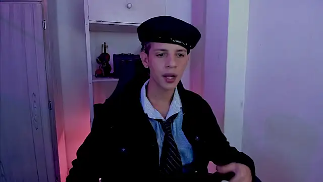 Snapshot of tylernova chatting on 11-26-25, 03:29 tylernova online show from 11-26-25, 03:29