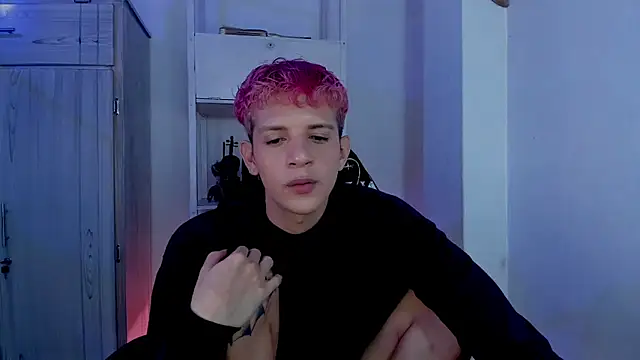 Snapshot of tylernova chatting on 11-27-25, 03:30 tylernova online show from 11-27-25, 03:30