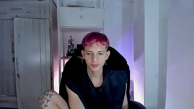 tylernova online show from 12-18-25, 03:45