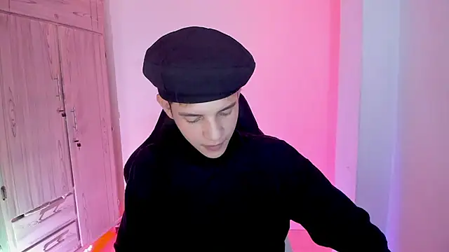 tylernova online show from 02-09-26, 03:43