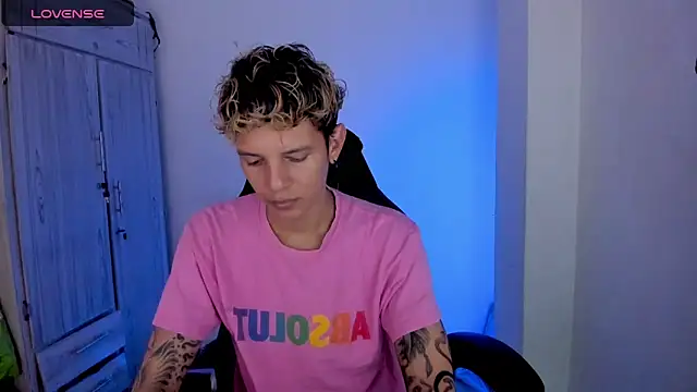 tylernova online show from 04-14-26, 03:12