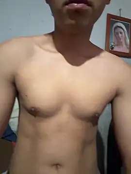 Snapshot of Latinokev chatting on 03-15-26, 04:13 Latinokev online show from 03-15-26, 04:13