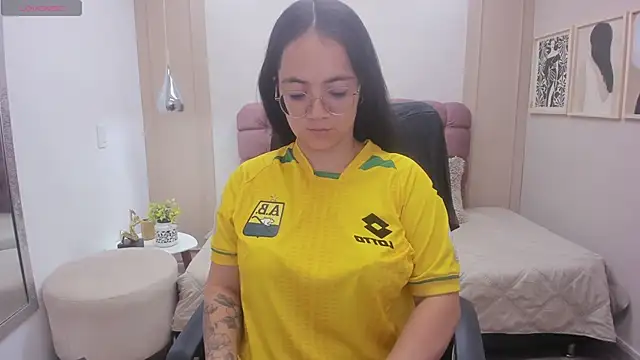 Sasha Grace online show from 03-18-26, 07:39