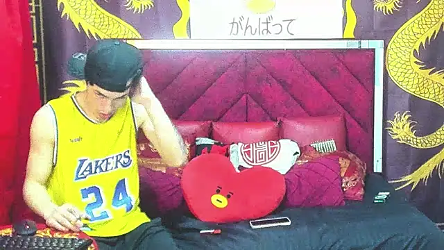 Pride couple online show from 02-21-26, 11:17