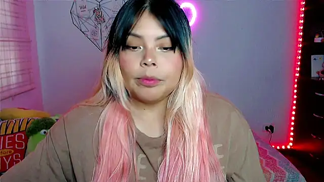 EllieMoonX online show from 02-09-26, 10:47