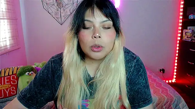 EllieMoonX online show from 03-18-26, 08:56