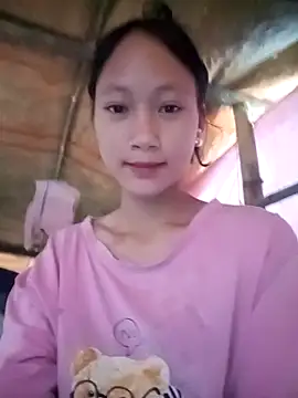 Snapshot of minachao- chatting on 10-24-25, 01:46 minachao- online show from 10-24-25, 01:46