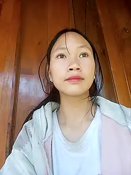 Snapshot of minachao- chatting on 11-28-25, 02:25 minachao- online show from 11-28-25, 02:25