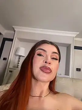 Snapshot of AbrilColls_ chatting on 06-10-26, 12:55 AbrilColls online show from 06-10-26, 12:55
