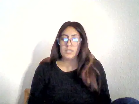 Snapshot of Mar_00c chatting on 11-05-25, 05:18 Mar 00c online show from 11-05-25, 05:18