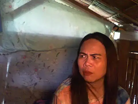 Snapshot of erma_joy chatting on 10-16-25, 04:57 erma joy online show from 10-16-25, 04:57