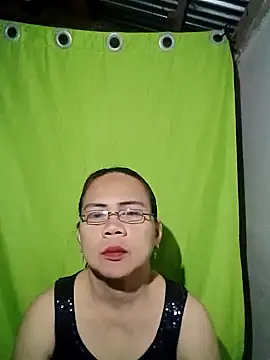 Snapshot of erma_joy chatting on 11-24-25, 03:23 erma joy online show from 11-24-25, 03:23