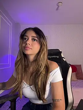 Snapshot of HoneyMollyX chatting on 01-08-26, 01:13 HoneyMollyX online show from 01-08-26, 01:13