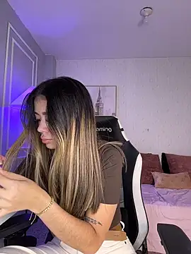 HoneyMollyX online show from 03-24-26, 01:05