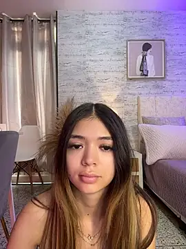 Snapshot of HoneyMollyX chatting on 06-11-26, 01:09 HoneyMollyX online show from 06-11-26, 01:09