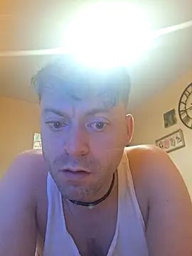 Snapshot of DelayedAnalog720 chatting on 10-26-25, 09:42 DelayedAnalog720 online show from 10-26-25, 09:42