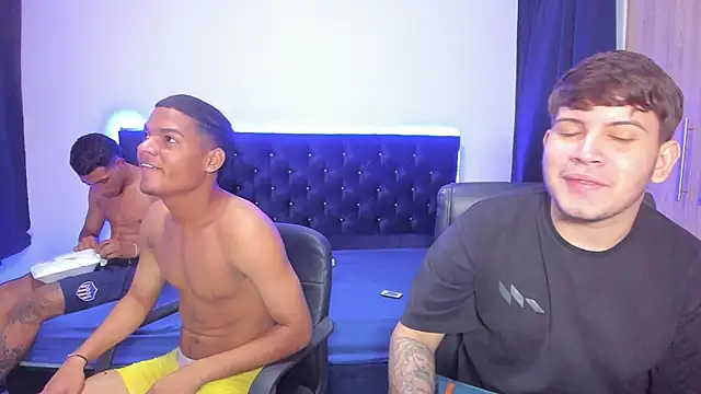 Snapshot of isaac_master77 chatting on 10-25-25, 03:03 isaac master77 online show from 10-25-25, 03:03