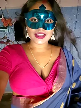 Snapshot of Sweet-Maddlina chatting on 07-14-26, 01:50 Sweet-Maddlina online show from 07-14-26, 01:50