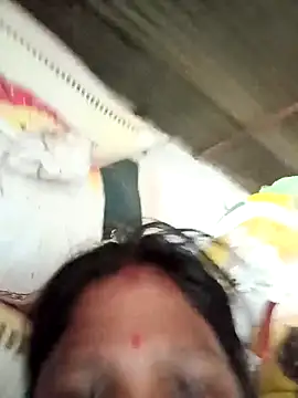 Snapshot of Hot_hat chatting on 10-15-25, 02:55 Hot hat online show from 10-15-25, 02:55