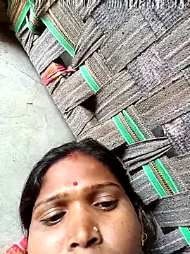 Snapshot of Hot_hat chatting on 10-16-25, 06:36 Hot hat online show from 10-16-25, 06:36