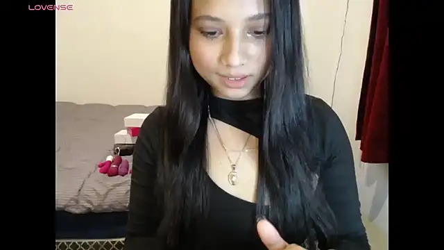 Snapshot of Maria_stella chatting on 06-20-26, 04:43 Maria stella online show from 06-20-26, 04:43