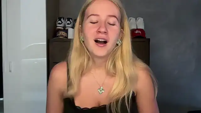 itssosierra online show from 04-22-26, 02:36