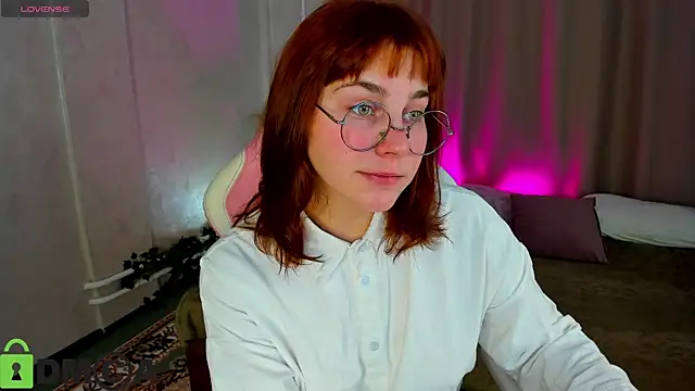 Rene Shine online show from 11-17-25, 01:00