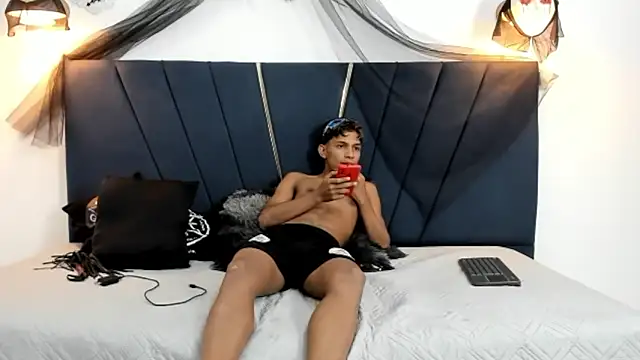 Snapshot of ryder_cum23 chatting on 10-19-25, 09:10 ryder cum23 online show from 10-19-25, 09:10