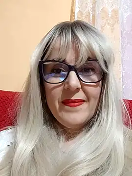 Snapshot of Amelialove42 chatting on 10-30-25, 07:25 Amelialove42 online show from 10-30-25, 07:25