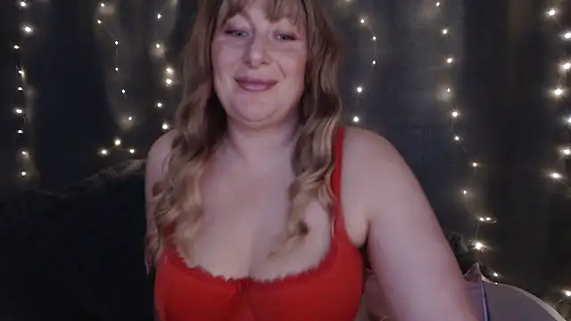 Snapshot of Yummy_Gloria chatting on 10-19-25, 12:39 Yummy Gloria online show from 10-19-25, 12:39