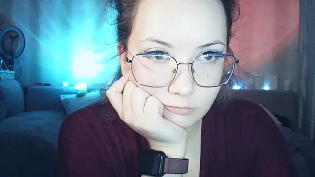 MoodieMira online show from 02-28-26, 07:48