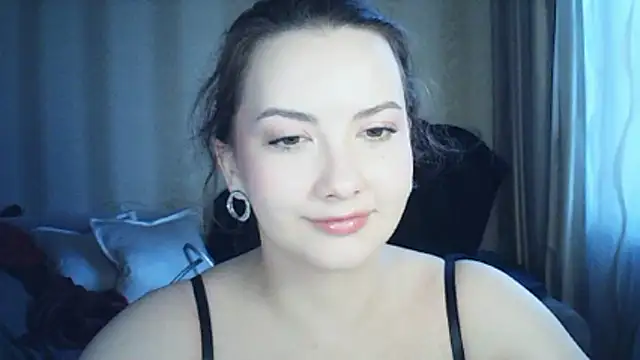 MoodieMira online show from 04-03-26, 03:54