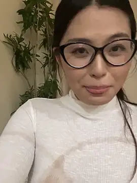 Snapshot of zhenzhen666 chatting on 10-25-25, 05:30 zhenzhen666 online show from 10-25-25, 05:30