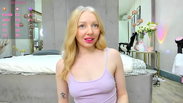 Snapshot of SundyRose chatting on 11-25-25, 08:31 SundyRose online show from 11-25-25, 08:31