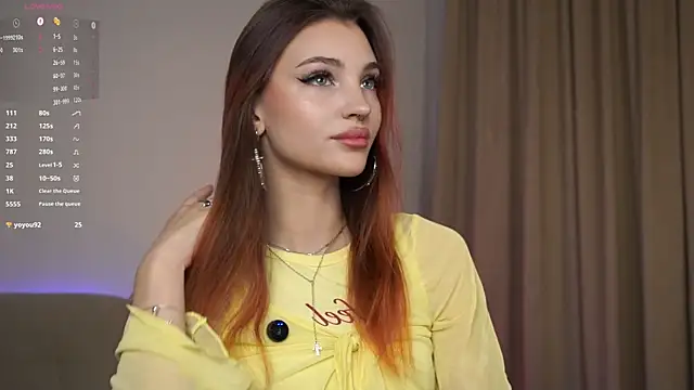 Snapshot of beckymadsons chatting on 10-20-25, 03:12 beckymadsons online show from 10-20-25, 03:12