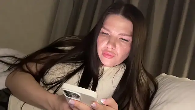 Seysolia online show from 04-17-26, 10:24