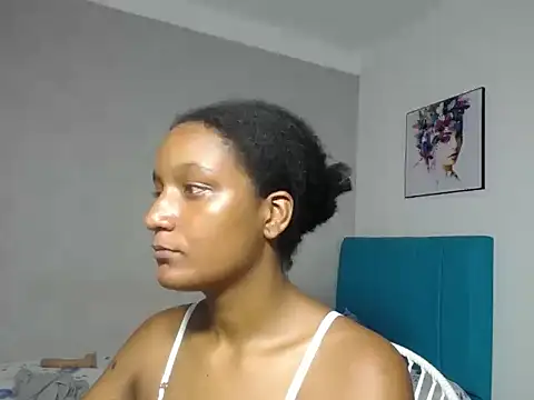 Snapshot of millysweetass chatting on 11-08-25, 02:28 millysweetass online show from 11-08-25, 02:28