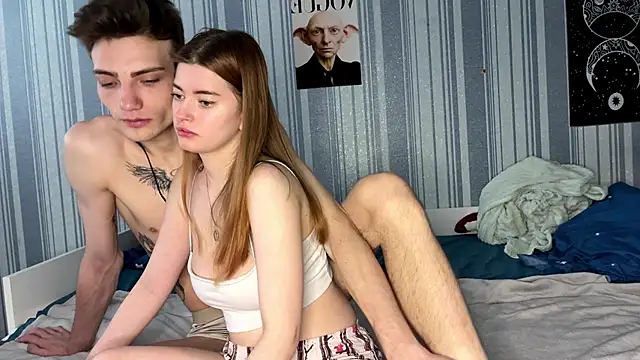 EmiliaCouple online show from 03-20-26, 06:40