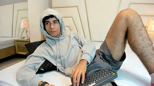 Zahir Ashar online show from 10-28-25, 11:03