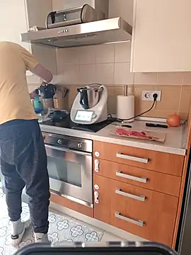 Snapshot of Alex_piloto chatting on 11-02-25, 12:07 Alex piloto online show from 11-02-25, 12:07