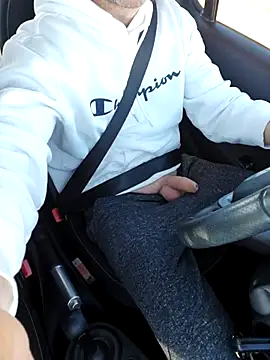 Snapshot of Alex_piloto chatting on 01-07-26, 10:51 Alex piloto online show from 01-07-26, 10:51