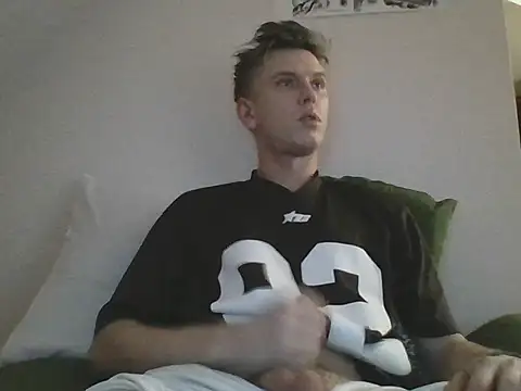 Snapshot of kinkyalecx chatting on 11-24-25, 08:19 kinkyalecx online show from 11-24-25, 08:19